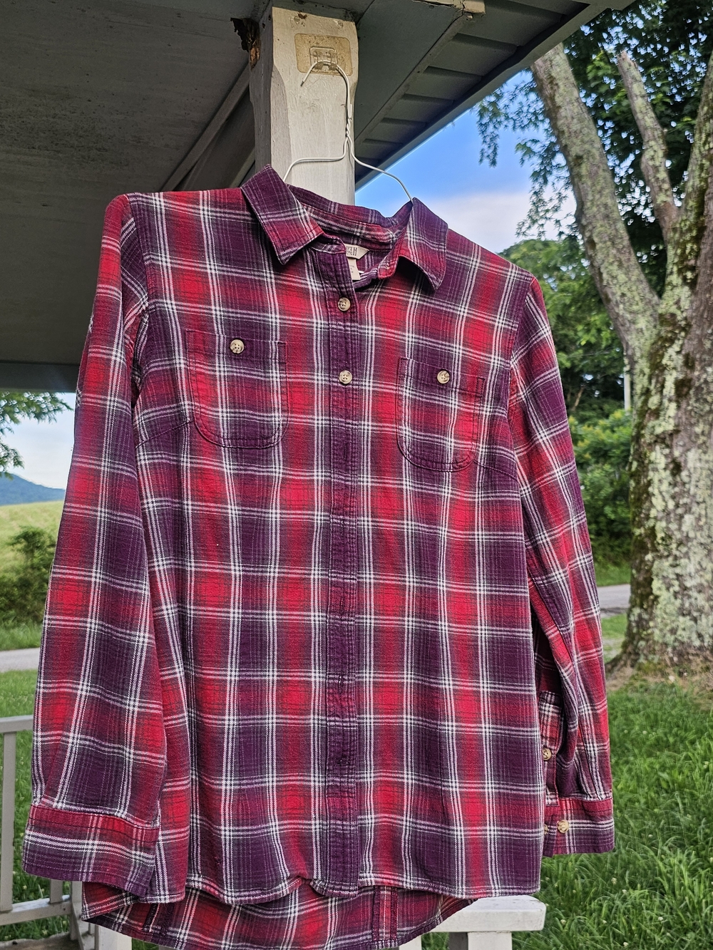 Duluth Trading Co Red Plaid Long-Sleeve Button-Down Shirt
